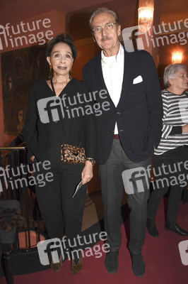 Theaterpremiere 'Trennung frei Haus' in München